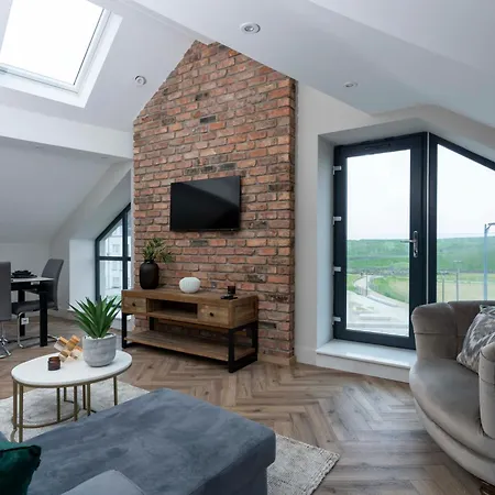 37 West Portrush Luxury Penthouse Apartment Exterior photo